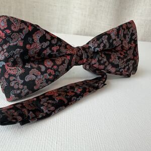 Oscar de la Renta Couture Silk Bow Tie | Vintage Paisley Made in USA
